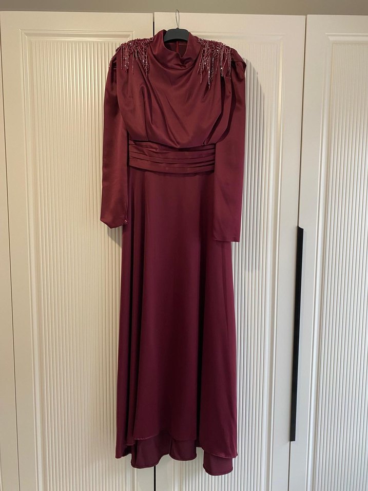 Bordo Uzun Kollu Drapeli Kadın Abiye Elbise - Görsel 2