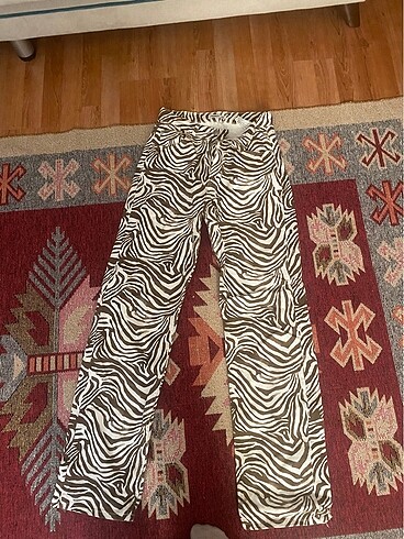 38 Beden kahverengi Renk Zebra desenli pantolon