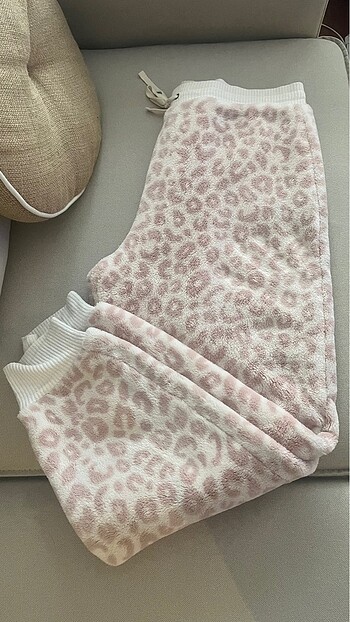 l Beden pembe Renk Marks&spencer leopar polar pijama takımı