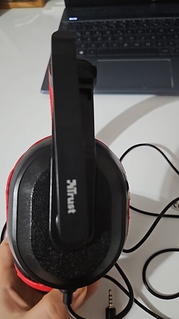Satılık siyah kırmızı oyuncu kulaklığı  - Görsel 2