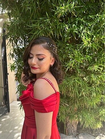 Kırmızı saten elbise - Görsel 5