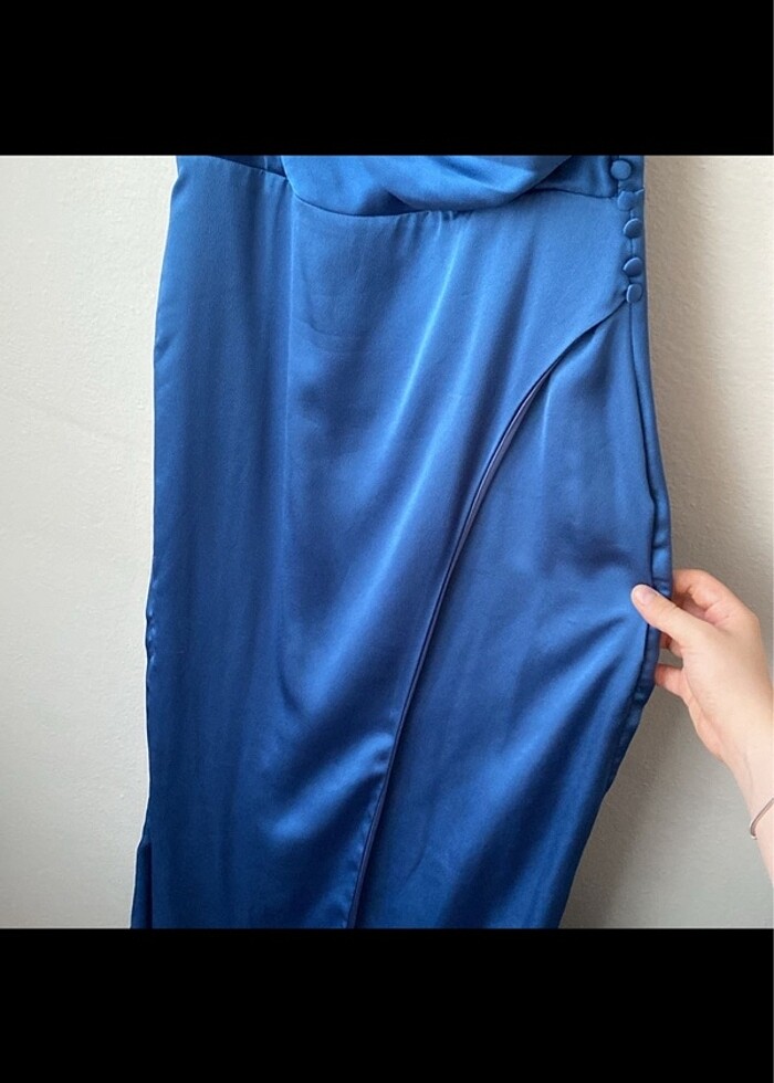 Saten elbise - Görsel 3