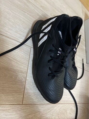 34 Beden Adidas orijinal halısaha ayakkabısı crampon