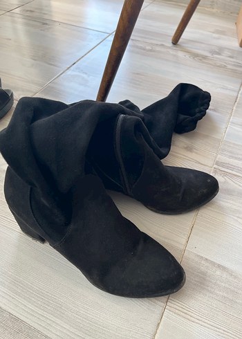 40 Beden Siyah Süet Tokalı Dizüstü Topuklu Çizme