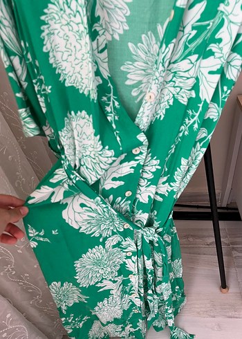LC Waikiki Yeşil Çiçekli Uzun Bohem Kadın Kimono