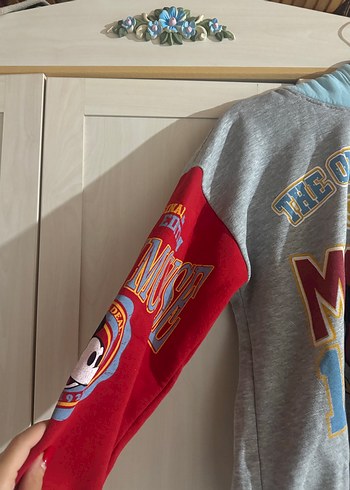 H&M Gri Mickey Baskılı Uzun Kollu Sweatshirt