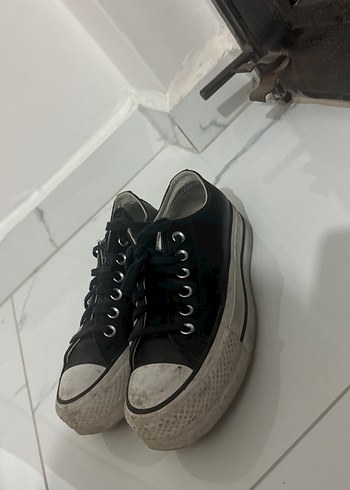 Converse Siyah Platform Topuklu Kadın Spor Ayakkabı
