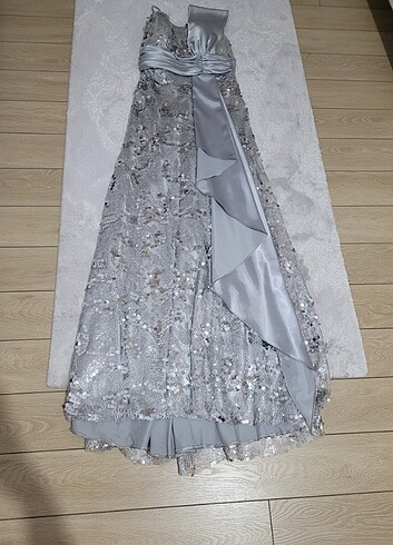 Gümüş rengi  pullu  abiye - Görsel 13