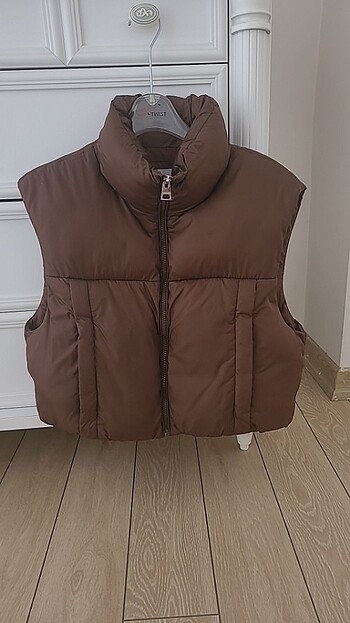 Bershka Crop Şişme Yelek