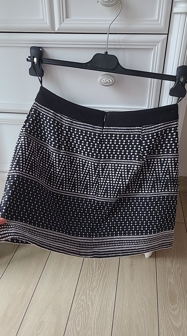 Nakışlı Siyah Kışlık Mini Etek - Görsel 4