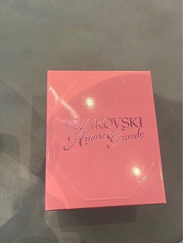  Beden Swarovski x Ariana grande