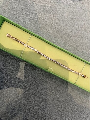 swarovski Swarovski su yolu tenis bileklik
