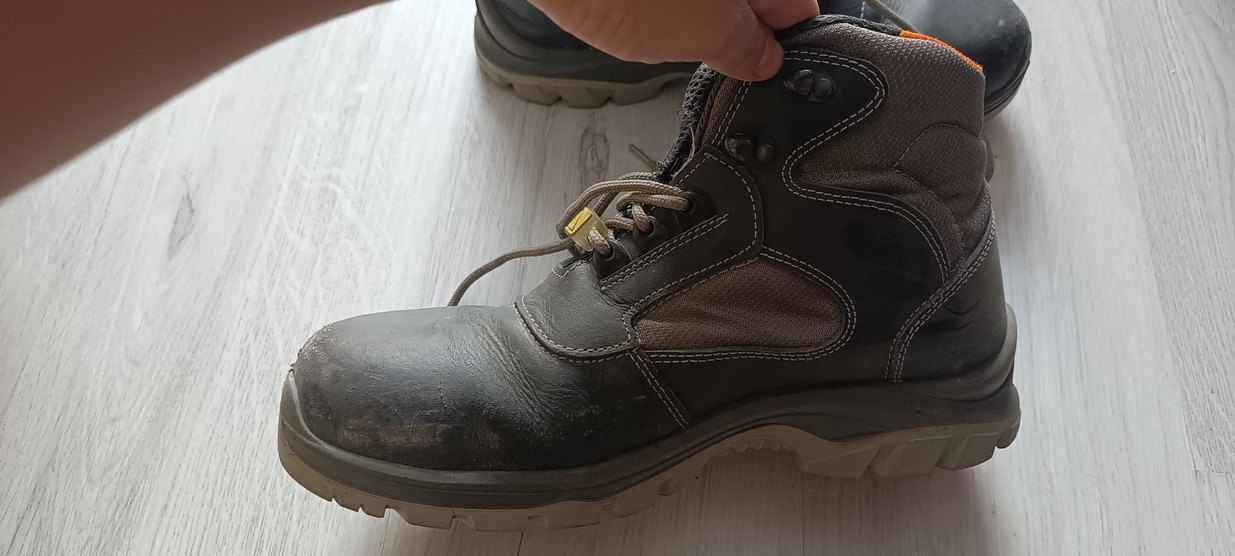 Gri Bağcıklı Erkek gripper bot - Görsel 3