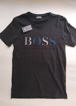 Kabartma baskılı siyah Hugo Boss T-shirt