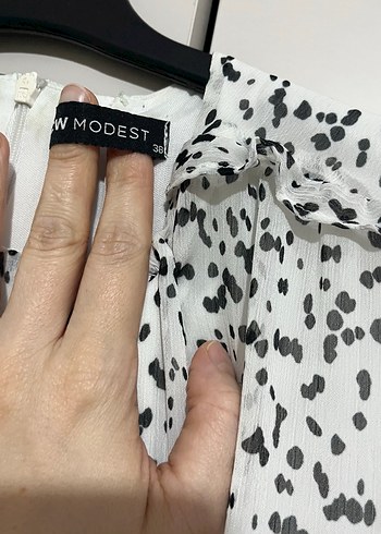 Uzun Kollu, Fırfırlı Beyaz Uzun Elbise - Görsel 6