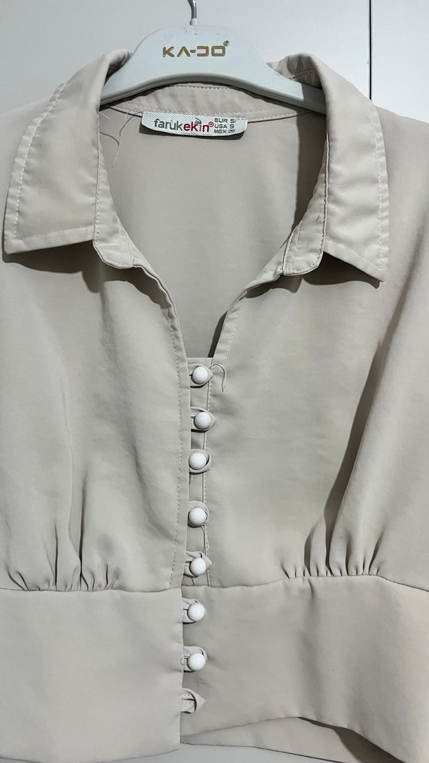 Bej V Yaka Uzun Kollu Kadın Gömlek - Görsel 4