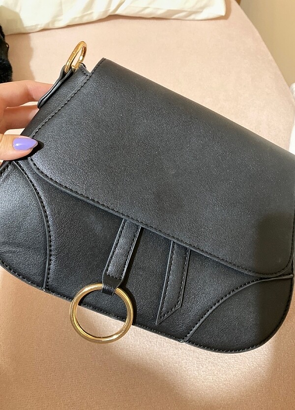 Stradivarius gold zincir detaylı çanta | Gardrops