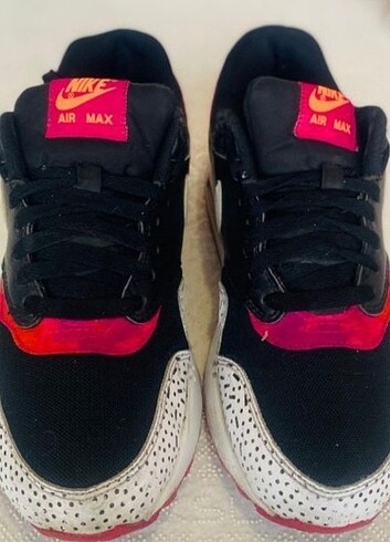 40 Beden Nike Spor Ayakkabı