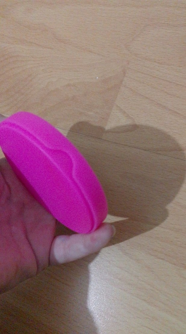 bu kutunun icinde 1  minik kpop idolu kitap ve 10 sticker vardır - Görsel 2