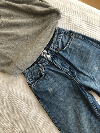 Orijinal Urban Outfitters mom jean pantolon. Çok az kullanıldı. 