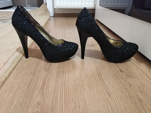 35 Beden siyah Renk topuklu ayakkabı