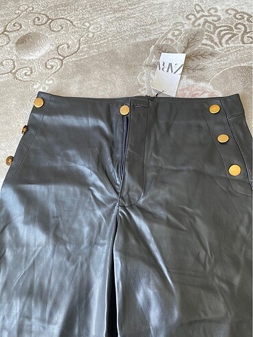 Zara Siyah deri pantolon