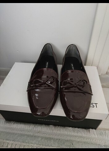 Nine West bordo kadın rugan babet laofer