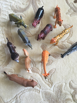 Markasız Ürün 11 küçük oyuncak hayvan