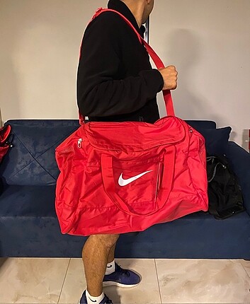 Nike Kırmızı Spor Çantası