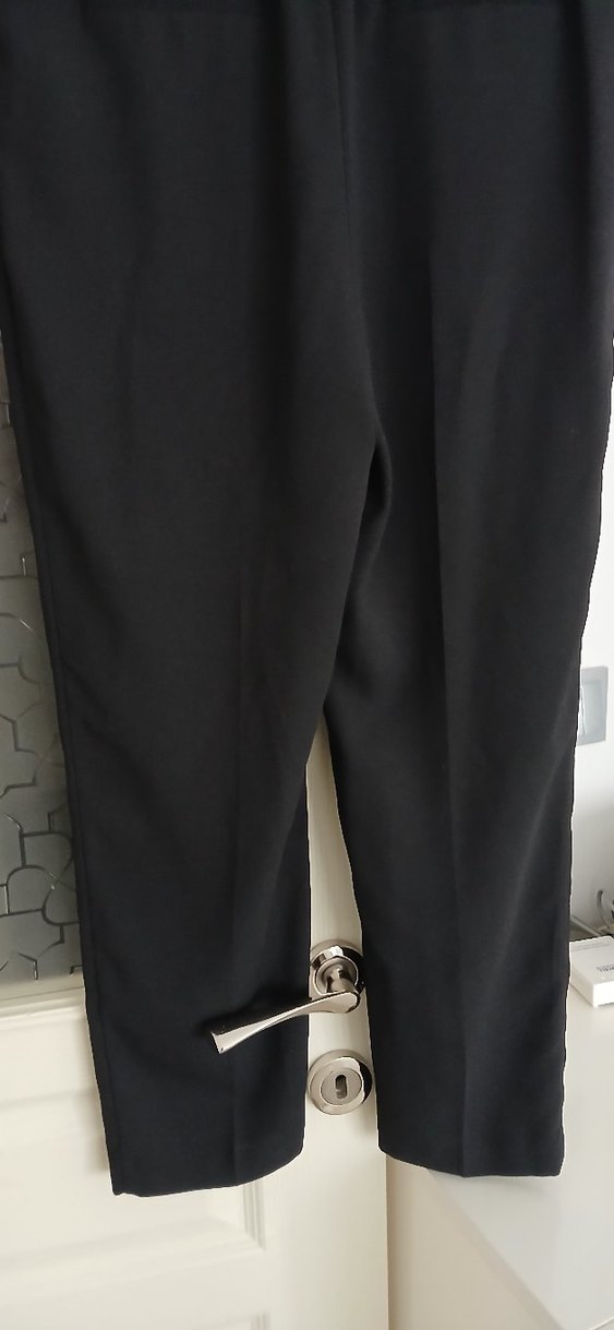 Kadın Siyah Midi Kumaş Pantolon - Görsel 4