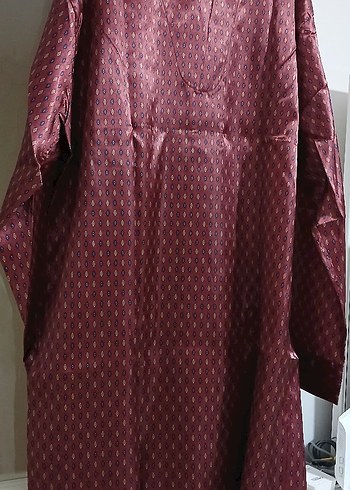 Bordo Yılan Desenli 3 beden Sabahlık collection marka - Görsel 4