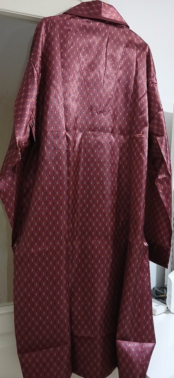 Bordo Yılan Desenli 3 beden Sabahlık collection marka - Görsel 4