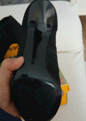 Kadın Siyah Pileli Dolgu Topuk Bot - Görsel 3