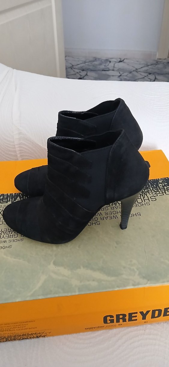 Kadın Siyah Pileli Dolgu Topuk Bot - Görsel 2