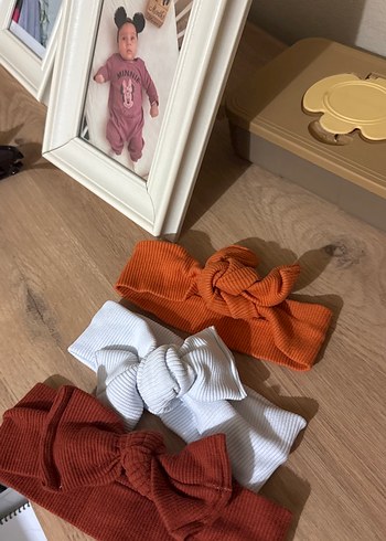 Diğer Beyaz Fiyonk Detaylı Çocuk Saç Bandı