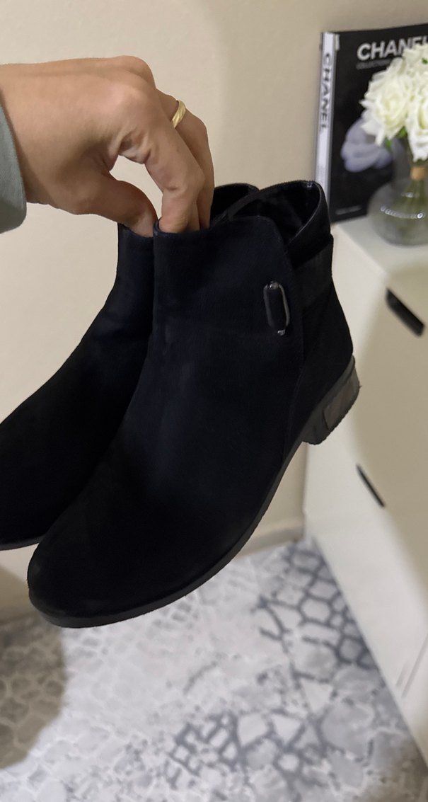 Siyah Süet Tokalı Kadın Topuklu Bot - Görsel 5