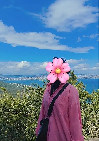 Pembe gömlek