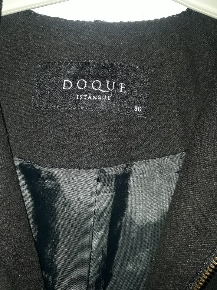 Siyah Fermuarlı Uzun Kadın Kaban - Görsel 5