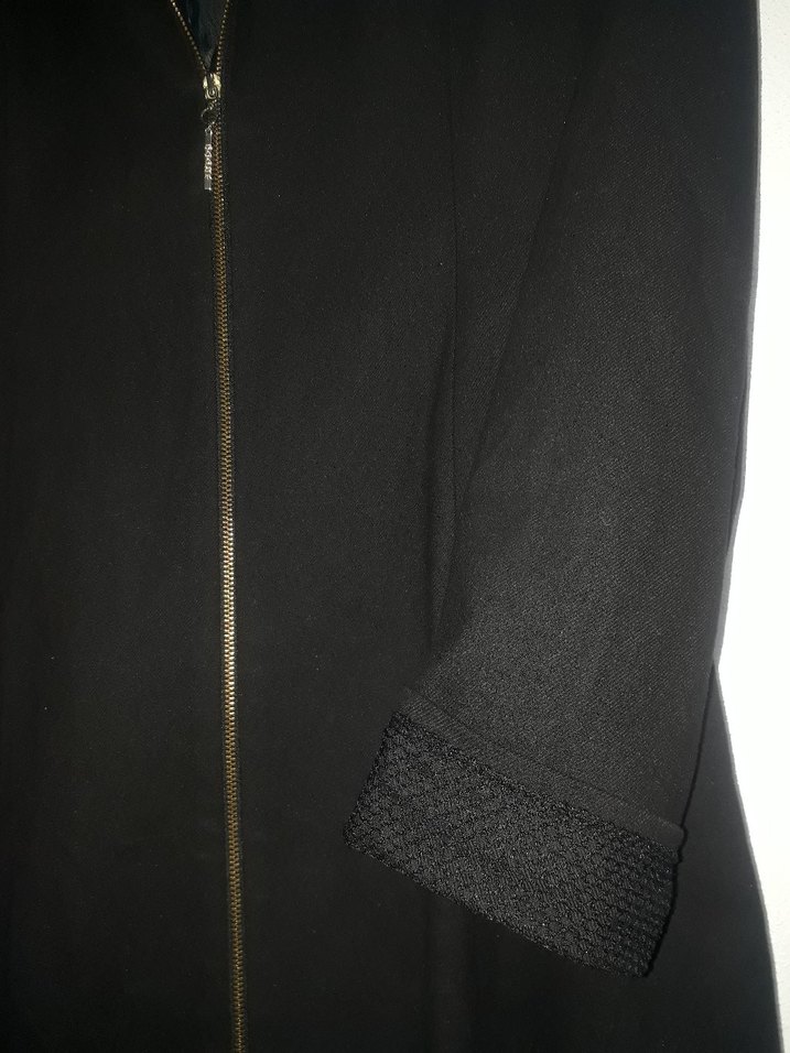 Siyah Fermuarlı Uzun Kadın Kaban - Görsel 4