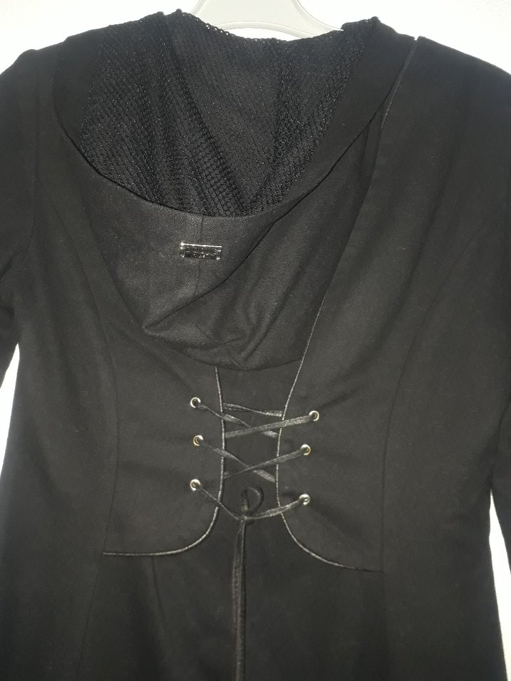 Siyah Fermuarlı Uzun Kadın Kaban - Görsel 3