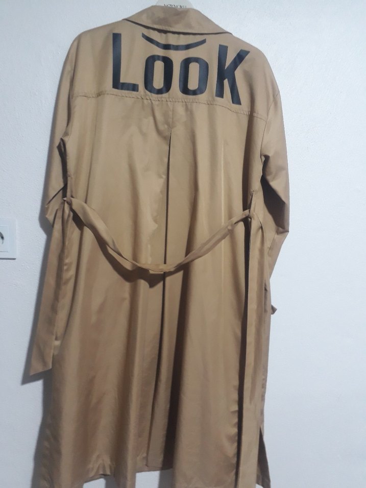 Bej Düğmeli Uzun Keten Kadın Trençkot - Görsel 3