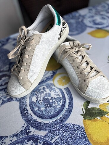 Zara Sneakers 39 numara