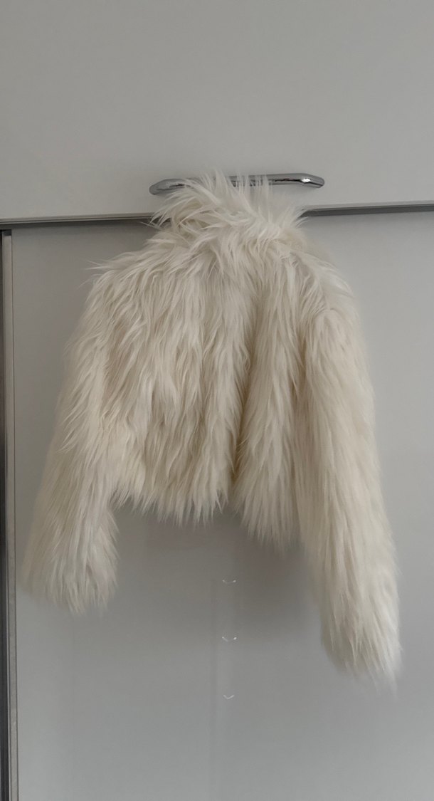 Zara Beyaz Kürk - Görsel 4