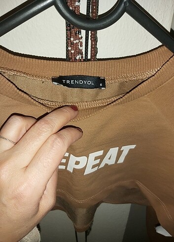 s Beden Trendyol crop sweatshirt