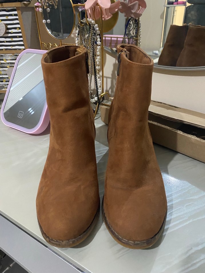Kahverengi Süet Topuklu Kadın Bot - Görsel 2