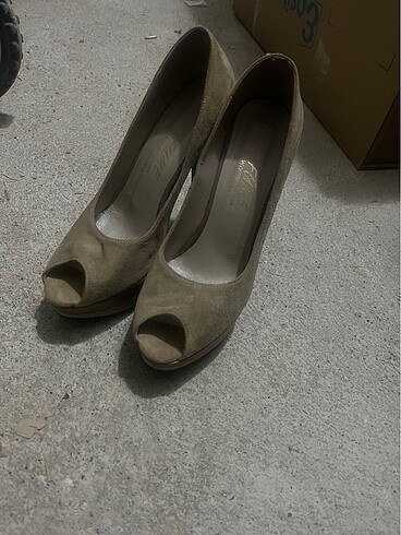 Süet burnu açık platform ayakkabı - Görsel 2