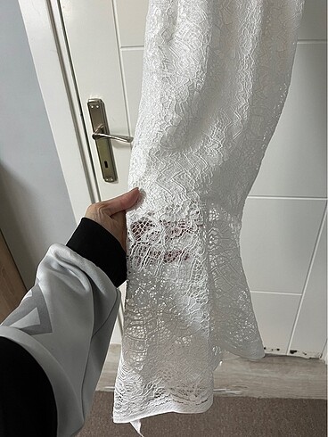 Zara Nikah,dış çekim elbisesi beyaz dantelli