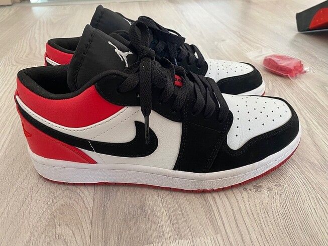 Air Jordan 1 Low