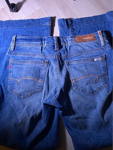 26 Beden Mavi Vintage Düşük Bel Boru Paça Kot Pantolon