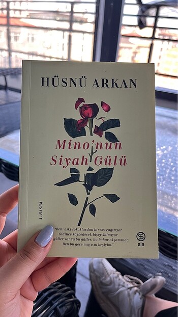 Mino?nun Siyah Gülü